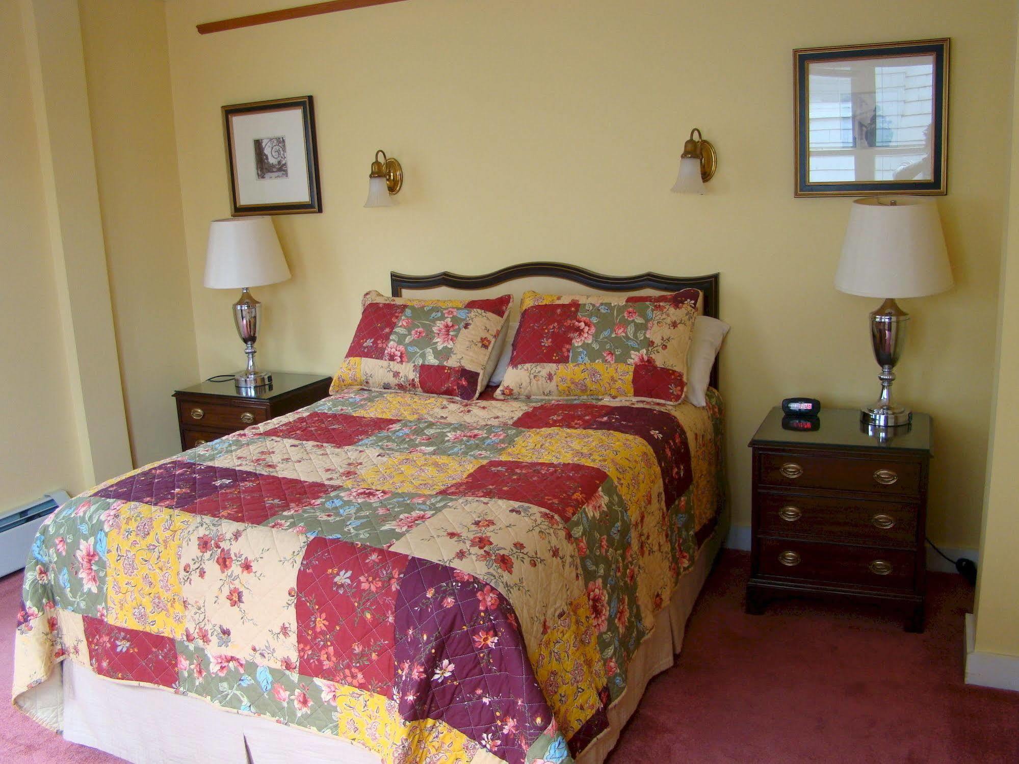 Belfast Breeze Inn Екстер'єр фото