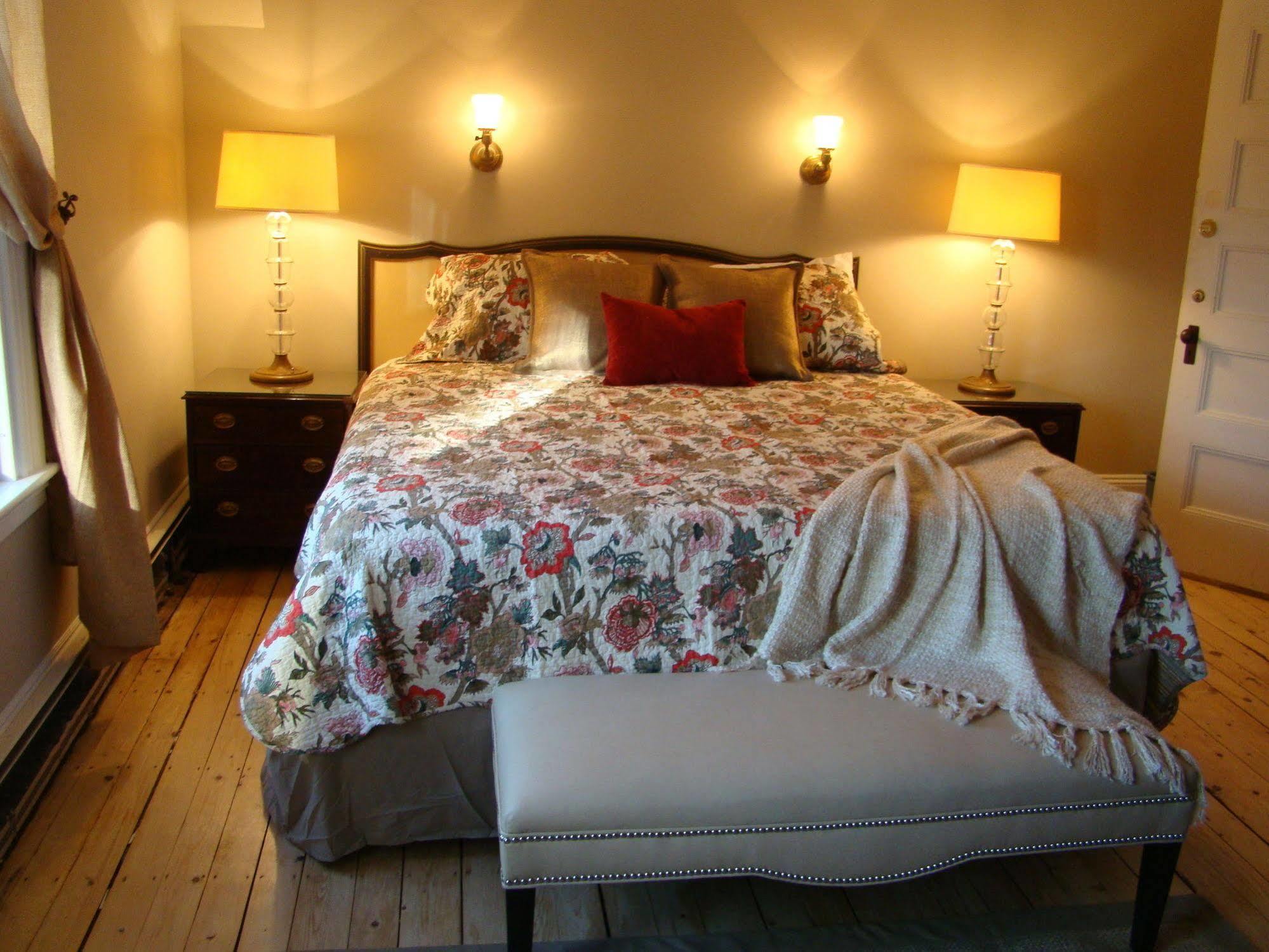 Belfast Breeze Inn Екстер'єр фото